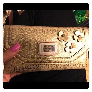 Guess wallet